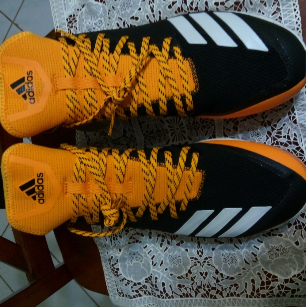 Adidas men's Atletic Sneakers.